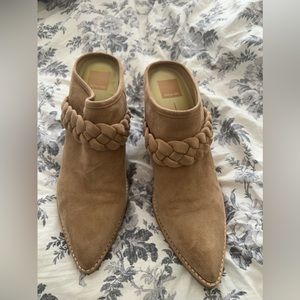 Dolce vita slides in brand new condition. Worn twice.